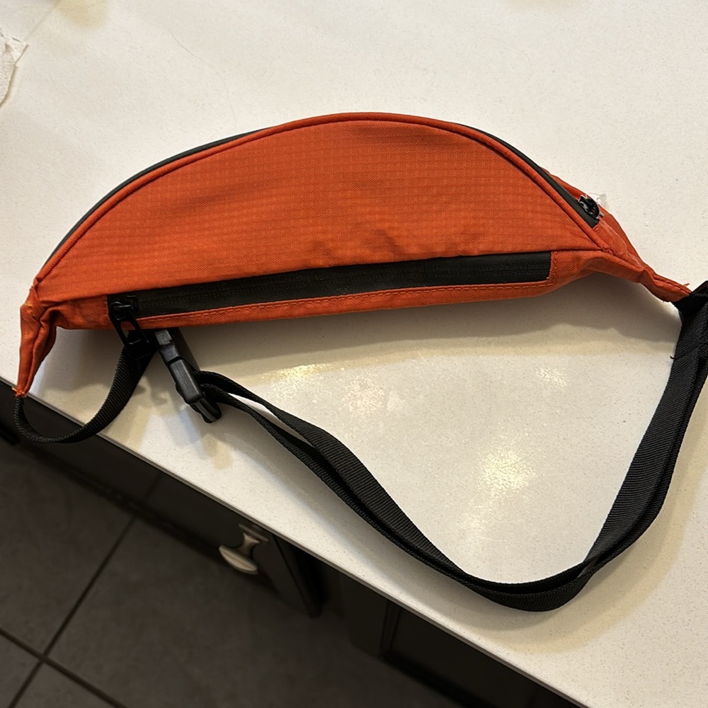 Nwot Free People Fp Movement Ripstop Runner Pack … - image 4